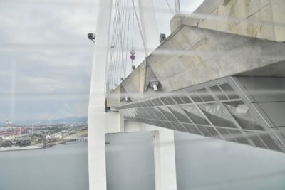 新湊大橋（あいの風 プロムナード）